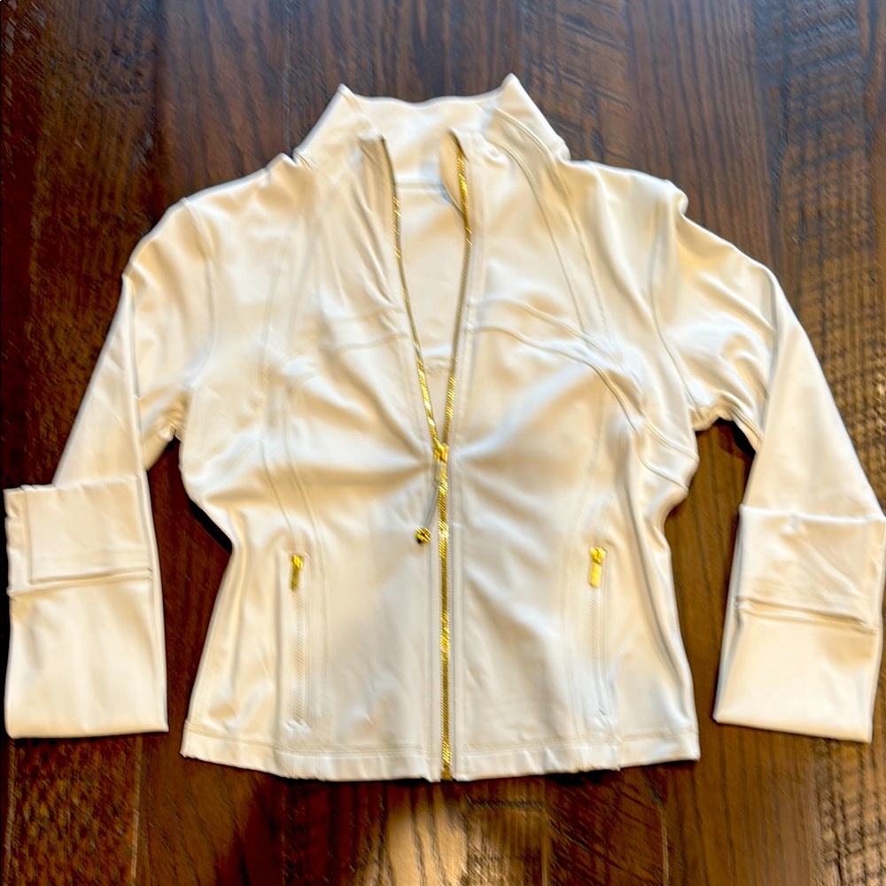 Defined cropped LuluLemon deifined cropped jacket